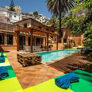 Regionalista 1919: Seaside Retreat With Heated Pool Malaga